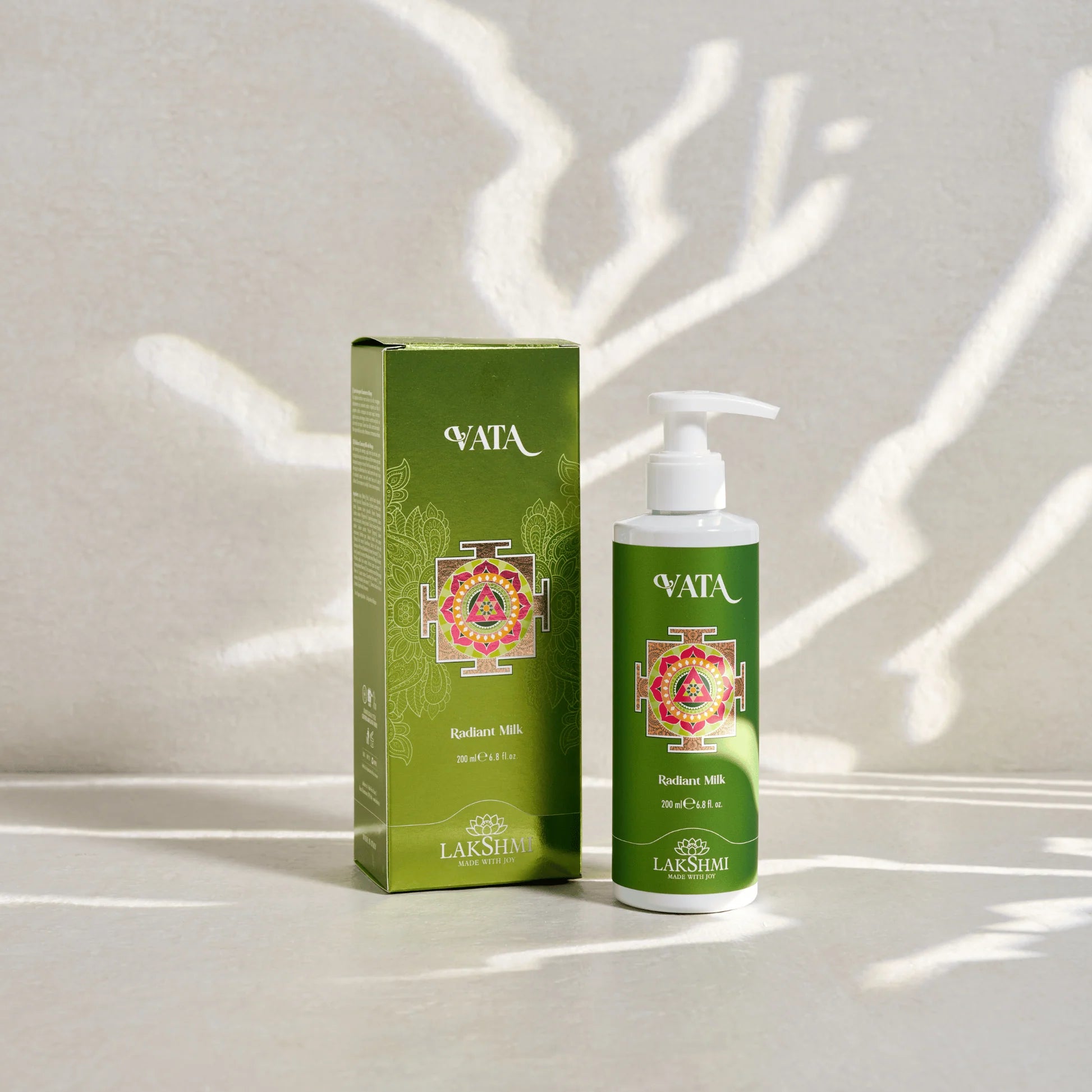 RADIANT MILK - Lait nettoyant et exfoliant